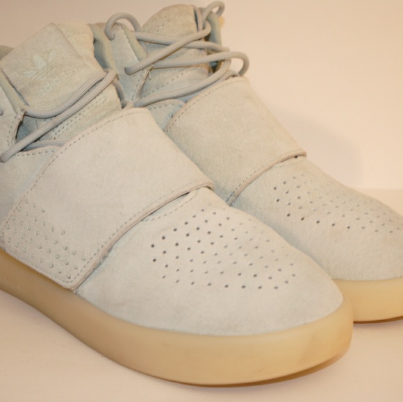 Pastel aqua adidas shoes. - Picture 1 of 7
